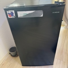 【動作OK・外装難あり】アイリスオーヤマ 冷蔵庫 93L ブラック（IRJD-9A-B）の画像