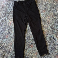 ユニクロ　スキニーパンツ ブラックの画像