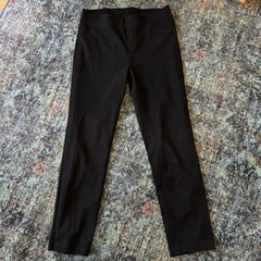 ユニクロ　スキニーパンツ ブラックの画像