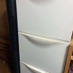 3段ケースの画像