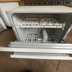 パナソニック 食器洗い乾燥機（シルキーゴールド）【食洗機】【食器洗い機】 Panasonic NP-TH3-Nの画像