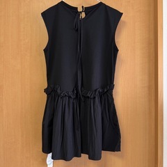 トップス　ブラック　新品タグ付きの画像