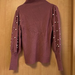 ニットトップス　パール　美品の画像