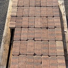 レンガ風コンクリート敷材の画像