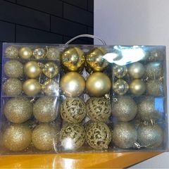 クリスマスオーナメント100個入り 紐付き ゴールドの画像