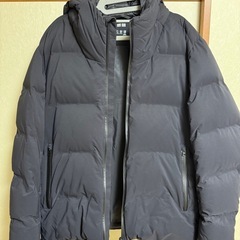【ユニクロ】黒ダウンXLサイズの画像