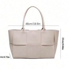 shein パッチワークデザイン ハンドバッグ　オフホワイトの画像