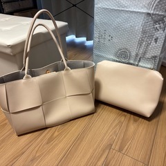 shein パッチワークデザイン ハンドバッグ　オフホワイトの画像