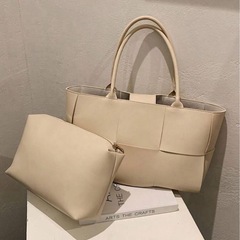 shein パッチワークデザイン ハンドバッグ　オフホワイトの画像