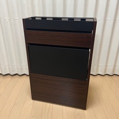 ケーブルボックス 収納棚の画像