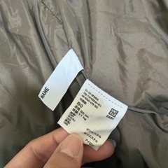 UNIQLOベビーダウンベスト　80cmの画像