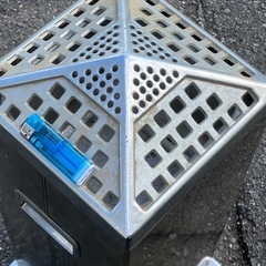 縦型スタイリッシュ/ガラ入れスタンドの画像