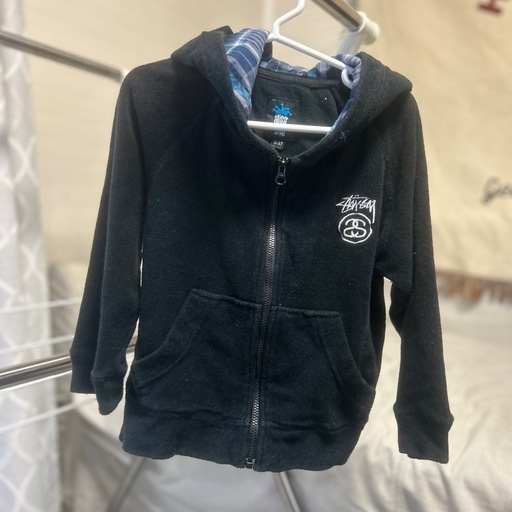 レア　《 stussy 》　キッズ服　100サイズ　パーカー　パイル生地　