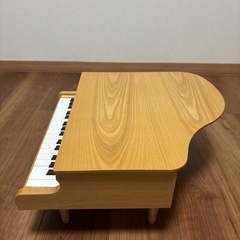 カワイ KAWAI ミニ グランドピアノ ナチュラル の画像