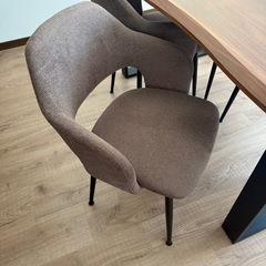 4人掛け用 ダイニングテーブルセット（テーブル+椅子4脚）の画像