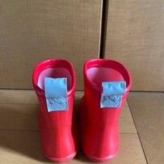 フタフタfutafuta レッド 花モチーフ 長靴の画像