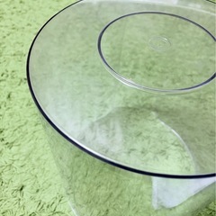 🎁無料✨しっかり大きいプラスチック製ボトルカバー🪣ゴミ箱・飼育ケース・収納・プランターにも🌿アイデア次第で万能アイテム💡の画像