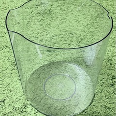 🎁無料✨しっかり大きいプラスチック製ボトルカバー🪣ゴミ箱・飼育ケース・収納・プランターにも🌿アイデア次第で万能アイテム💡の画像