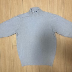 ハイネック　ニット　セーター　毛　100% ライト　グレー　Mサイズ〜Lサイズの画像