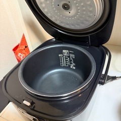 炊飯器の画像