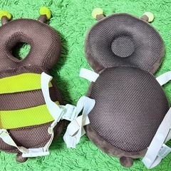 🐝無料✨ごっつん防止ハチさんリュック2個セット🍯赤ちゃんのつかまり立ちに安心サポート🌷黄ばみありでもまだまだ使えますの画像