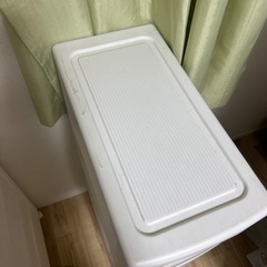 収納棚　プラスチックの画像