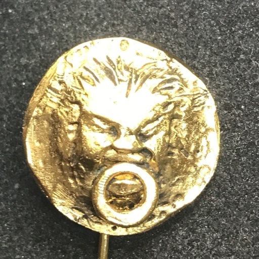 レア 正規品 ヴィンテージ シャネル ライオンモチーフ ピンブローチ