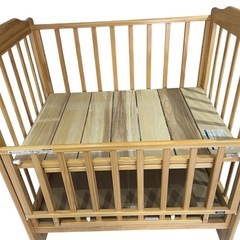 【美品】KATOJI カトージ ベビーベッド ハイシート ゲート開閉の画像