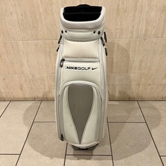 ゴルフバッグ ホワイトの画像