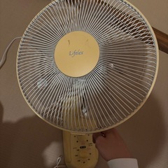 壁掛け扇風機の画像