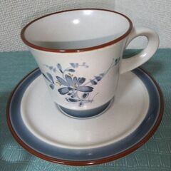 未使用　ノリタケストーンウェアのカップアンドソーサー３客組 口径 8.4㎝の画像