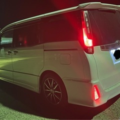 トヨタ ノア Si 7人乗 4WDの画像