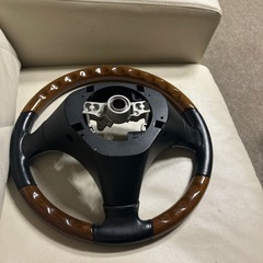 ダイハツ車用MOMOすてありステアリングの画像