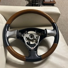 ダイハツ車用MOMOすてありステアリングの画像