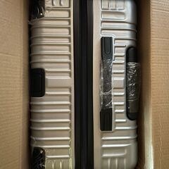 スーツケース 機内持ち込み キャリーケース USBポート付き キャリーバッグ カップホルダー付き 隠しフック機能 多機能 大型 超軽量 静音 ダブルキャスター 耐衝撃 360度回転 軽量 ビジネス 修学旅行 出張 シルバー, Lサイズ (7泊～長期旅行)の画像