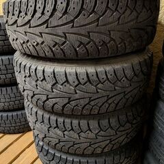 ハイエース用ホイールタイヤ4本の画像