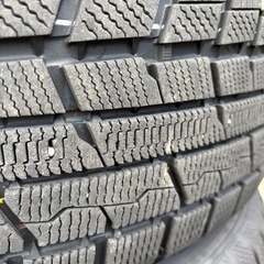 スバル　XV等　SUVスタッドレスアルミ付きの画像