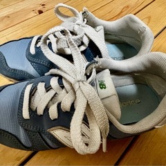 ニューバランス　スニーカー　373 23cmの画像