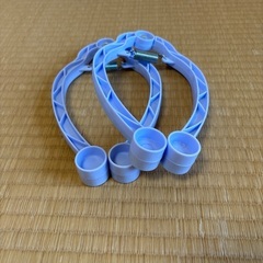 紫色の布団ばさみ 2個セットの画像