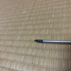 オレンジ色のプラスドライバーの画像