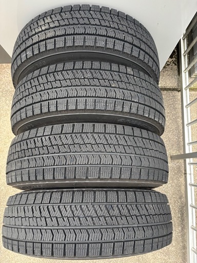 【値下げしました】185/70R14  23年製VRX2スタッドレス ホイール付き