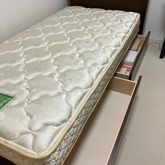 フランスベッド製シングルベッドの画像