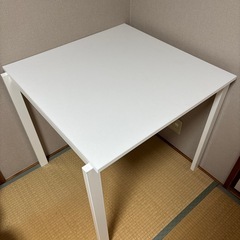 テーブル(ホワイト)の画像