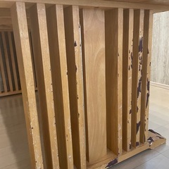 ダイニングテーブルの画像