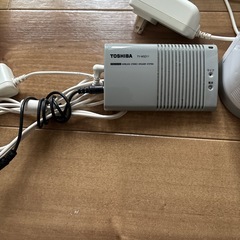 TOSHIBA ！ワイヤレス、テレビ等、手元🔇スピーカー❗️の画像