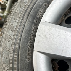 195／65R15スタットレスタイヤ(ジャンク)の画像
