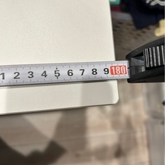 ダイニングテーブルの画像