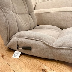 新品　半額　座椅子　グレー　リクライニング　調整可能　美品の画像