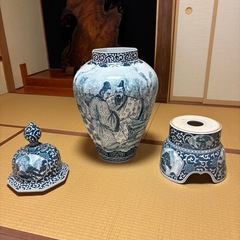 飾り壺の画像