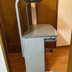 エレコム製　PCデスクの画像